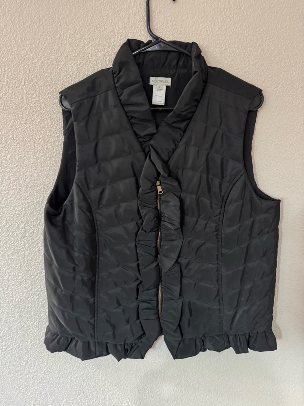 Multiples Black Puffer Vest Women’s Large Ruffle Zip Front Feminine Quilted